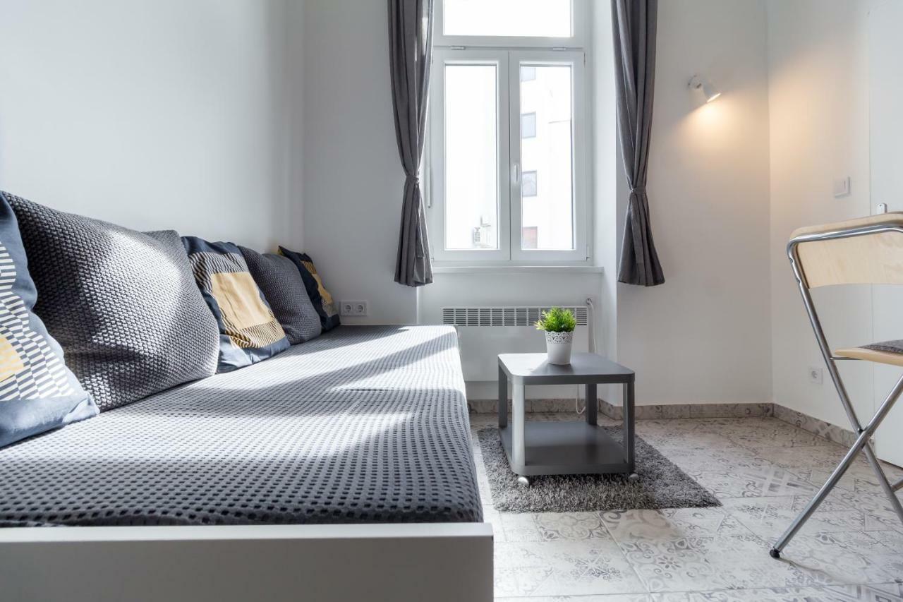 Flexible Selfcheckins 13 & 14 - Le Petit & Le Grand Zagreb - Centre - New - Apartments Repinc Экстерьер фото